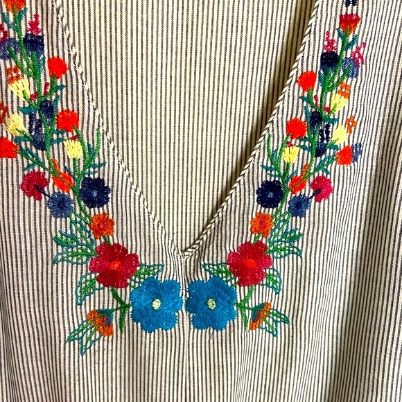 UMGEE Boho Striped Top 3/4 Sleeves Embroidered Floral Design 100% Cotton Size M - Picture 4 of 5